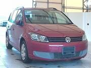 2011 VOLKSWAGEN GOLF TOURAN