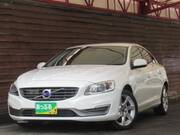 2015 VOLVO S60