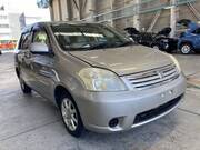 2004 TOYOTA RAUM