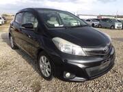 2013 TOYOTA VITZ U