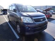 2005 TOYOTA NOAH X