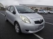 2005 TOYOTA VITZ F