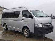 2011 TOYOTA HIACE COMMUTER GL