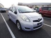 2008 TOYOTA VITZ F