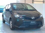 2015 TOYOTA VITZ