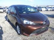 2015 TOYOTA VITZ F