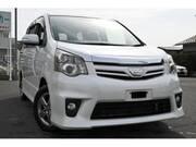 2013 TOYOTA NOAH