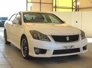 2011 TOYOTA CROWN