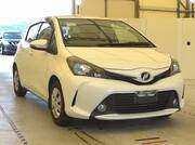 2015 TOYOTA VITZ F