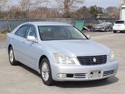 2004 TOYOTA CROWN ROYAL SALOON