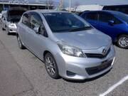 2011 TOYOTA VITZ U