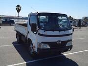 2010 HINO DUTRO 2ton