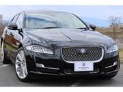 2017 JAGUAR XJ