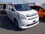 2010 TOYOTA NOAH S