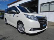 2015 TOYOTA NOAH