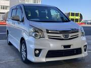 2011 TOYOTA NOAH SI