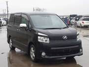 2009 TOYOTA VOXY