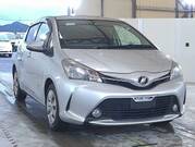 2015 TOYOTA VITZ U