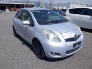 2010 TOYOTA VITZ U