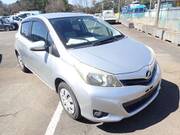 2011 TOYOTA VITZ F