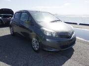 2011 TOYOTA VITZ U