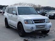 2001 MITSUBISHI PAJERO