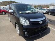 2010 TOYOTA NOAH SI