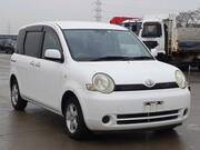 2005 TOYOTA SIENTA X LIMITED