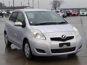 2007 TOYOTA VITZ F