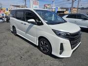 2018 TOYOTA NOAH