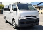 2009 TOYOTA HIACE VAN