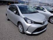 2015 TOYOTA VITZ F