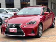 2017 LEXUS IS