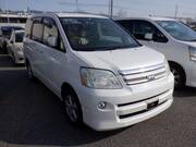 2005 TOYOTA NOAH X