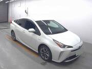 2019 TOYOTA PRIUS