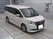 2014 TOYOTA NOAH