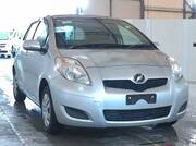 2010 TOYOTA VITZ F