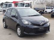 2015 TOYOTA VITZ F