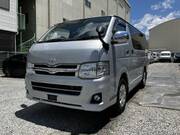 2011 TOYOTA HIACE VAN