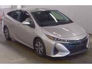 2019 TOYOTA PRIUS PHV