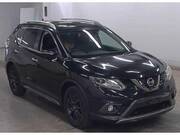 2015 NISSAN X-TRAIL