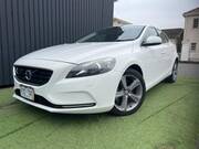 2013 VOLVO V40