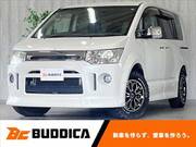 2011 MITSUBISHI DELICA D5