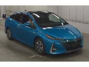 2017 TOYOTA PRIUS PHV