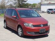 2011 VOLKSWAGEN GOLF TOURAN