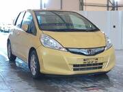 2011 HONDA FIT HYBRID