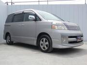 2005 TOYOTA VOXY