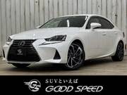 2017 LEXUS IS