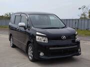 2010 TOYOTA VOXY