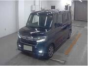 2022 HONDA N-BOX CUSTOM